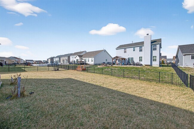 Building Photo - 3501 Charlestowne Crossing Dr