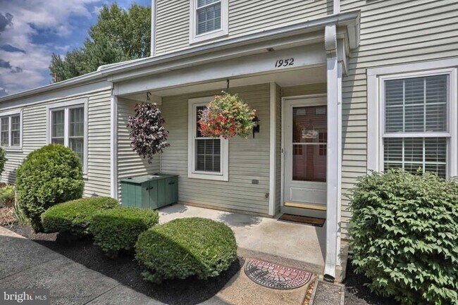 Primary Photo - 1952 Wexford Rd