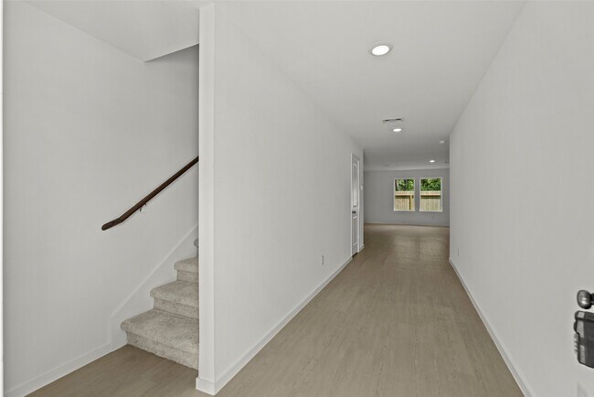 Building Photo - 1407 Cedar Plns Ct