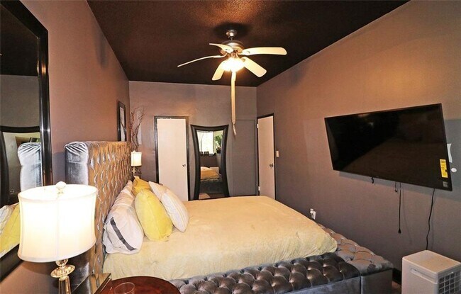 Building Photo - 3060 Pharr Ct N Northwest