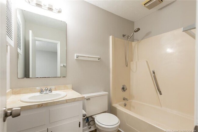 Building Photo - 816 Rumford Pl