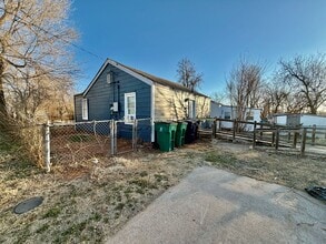 Building Photo - 2bed 1 bath Home Sweet Home