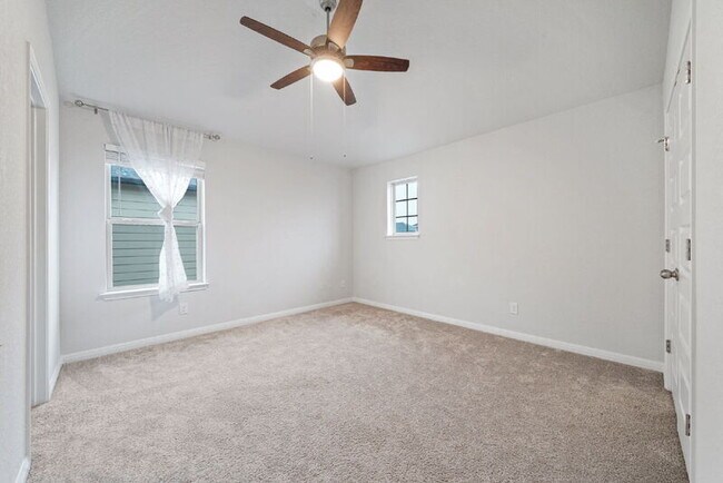 Building Photo - 19322 Amore Bluff