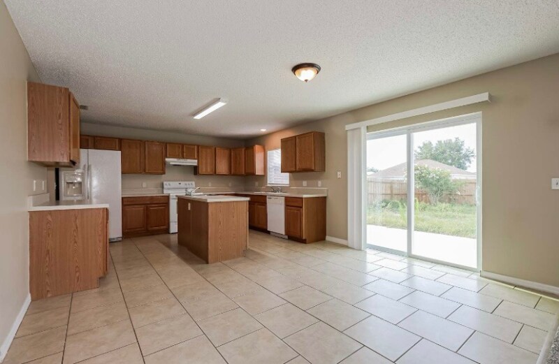 Building Photo - 6024 Kaley Dr
