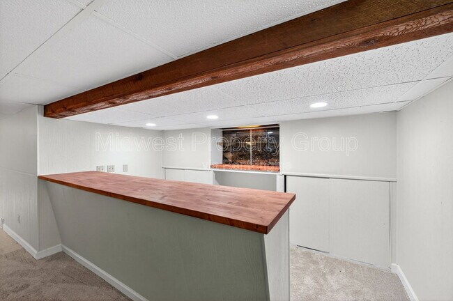 Building Photo - 2765 Chelsea Dr