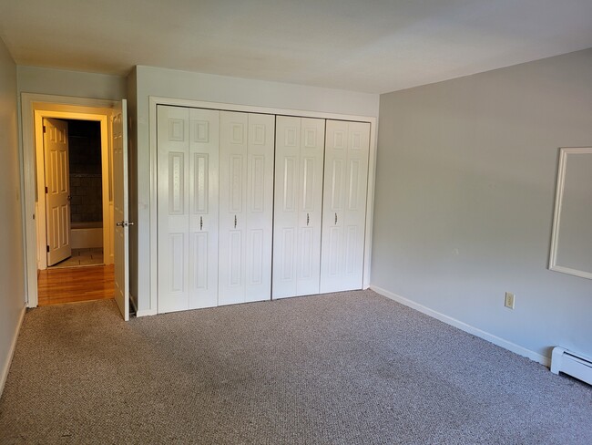 Building Photo - 11 Rambling Brook Ln