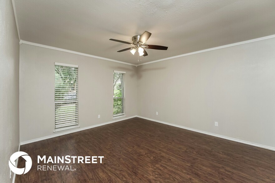 Building Photo - 1412 Natchez Dr
