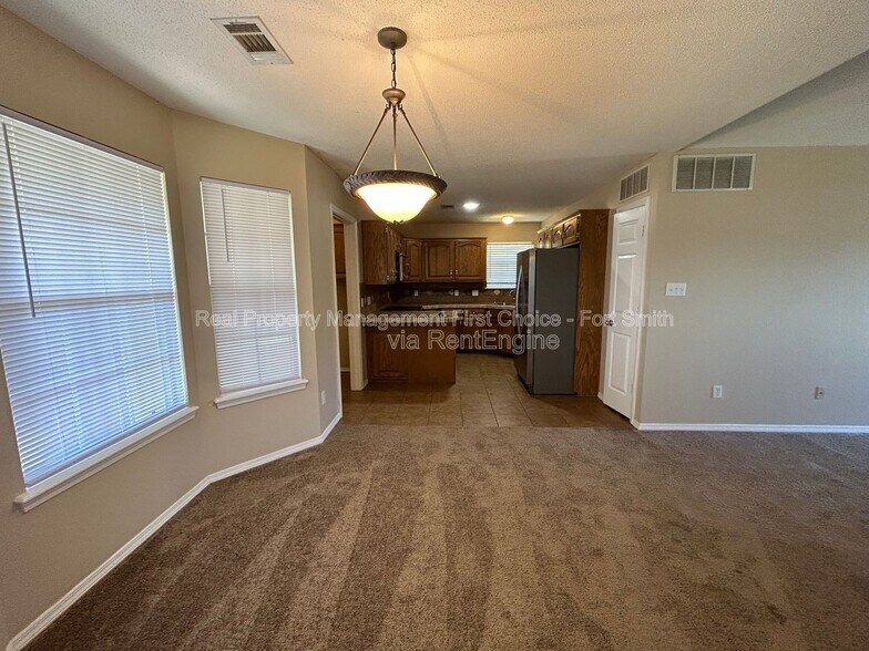 Building Photo - 775 Mt Harmony Rd