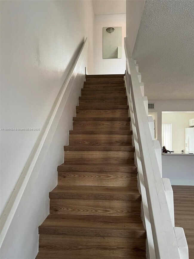 Building Photo - 2186 W 60th St