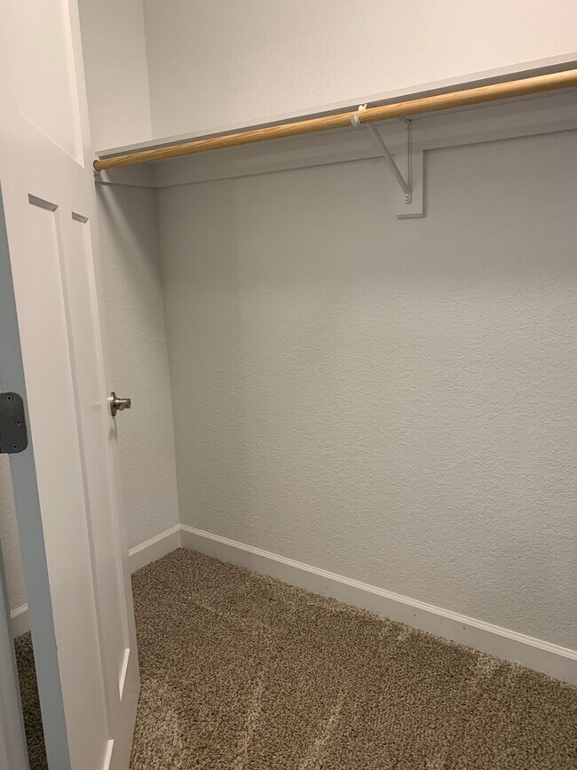 Building Photo - 3 Bedroom 2 Bath Home in Coinjock availabl...