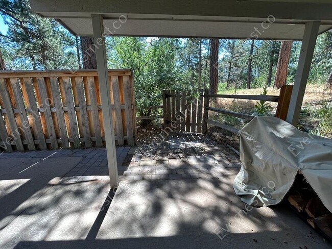 Building Photo - 4891 W Chippewa Dr