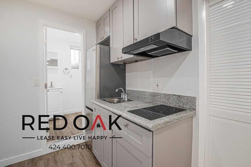 Building Photo - 3945.5 Lowell Ave