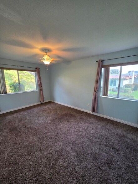 Building Photo - 16625 Roca Dr