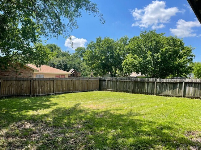 Building Photo - 13411 Boonway Dr