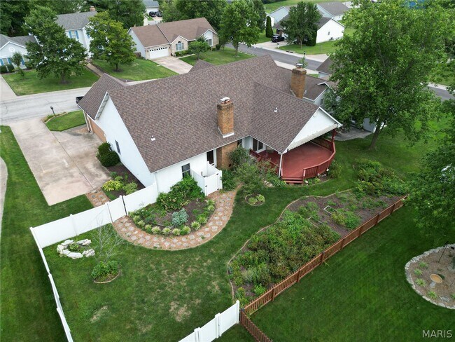 Building Photo - 4 Grayson Ridge Dr