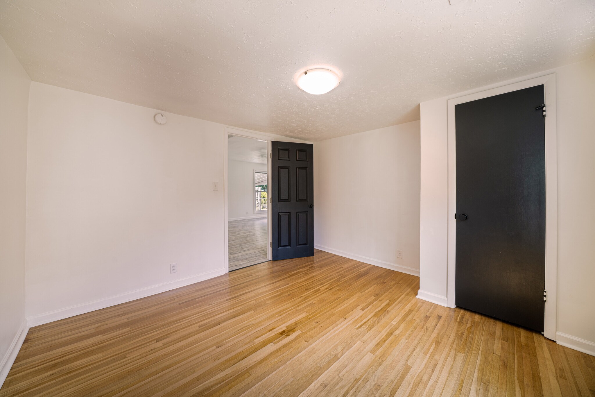 Building Photo - 212 McArthur Dr