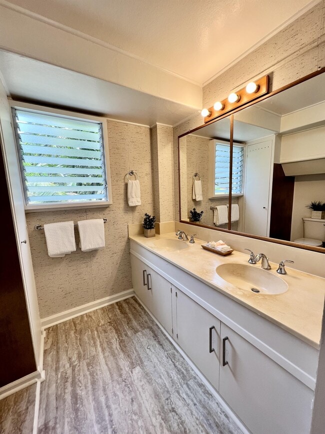 Building Photo - 330 Lapa Pl