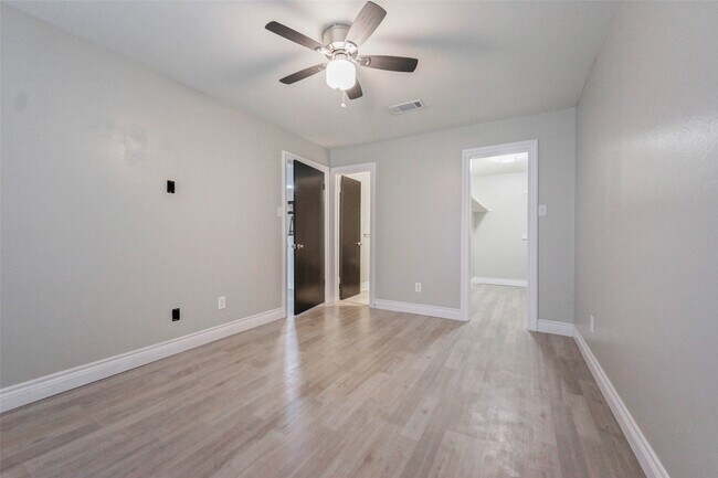 Building Photo - 845 Wax Myrtle Ln