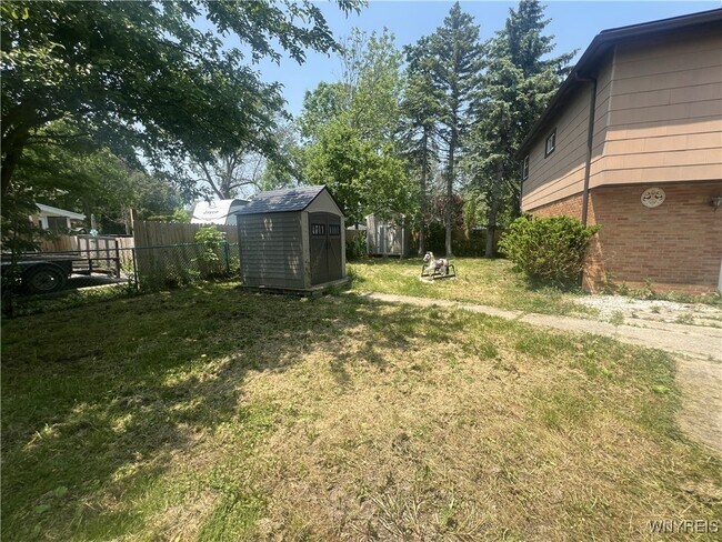 Building Photo - 820 Cayuga Creek Rd
