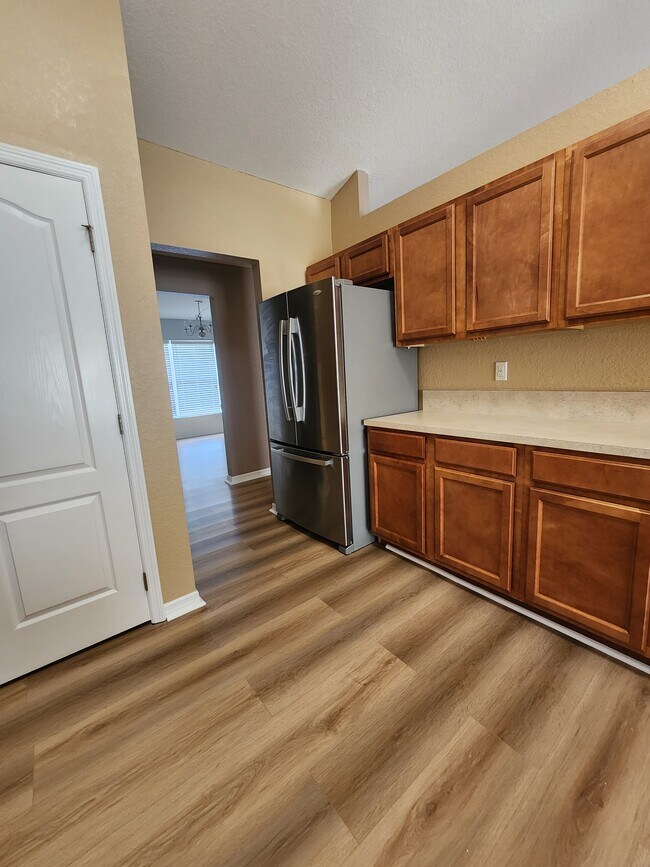 Building Photo - 505 Buckshot Ln