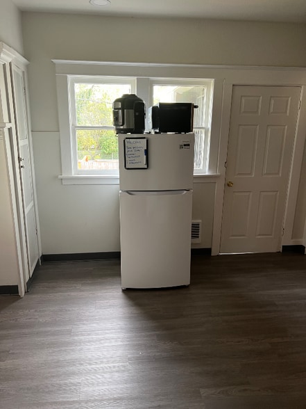 Building Photo - 1316 S 25th St