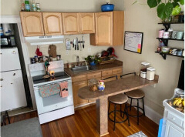 Building Photo - Mission Hill - 2 BR Apartment - 9/1/26 - NO BROKER FEE