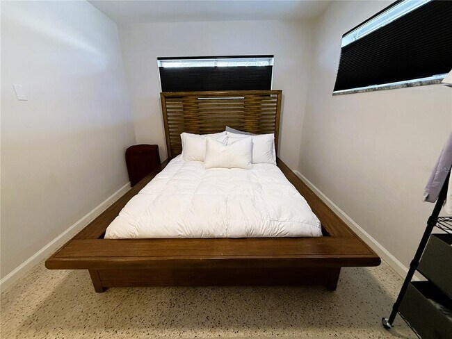 Building Photo - 14017 W Parsley Dr