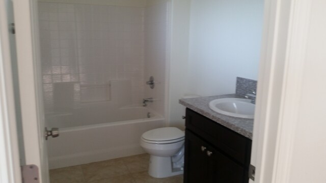 Building Photo - 2407 Hughes Ln