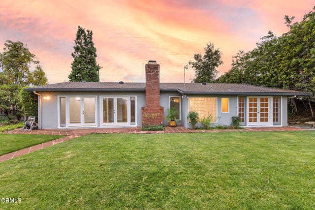 Building Photo - 1370 Cresthaven Dr