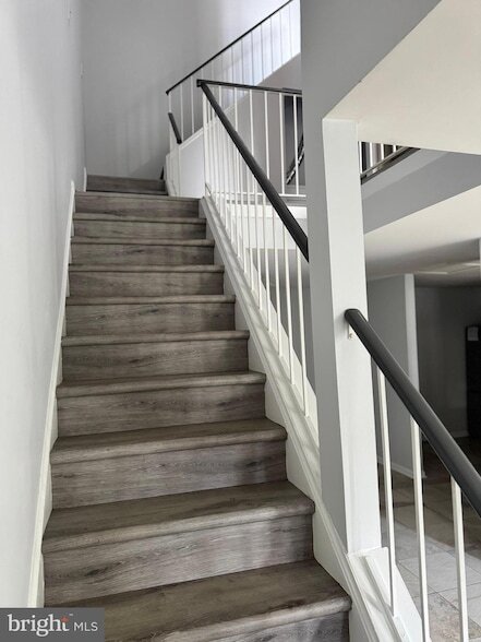 Building Photo - 7527 Belle Grae Dr
