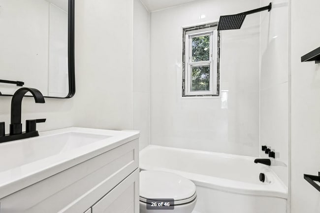 Building Photo - 674 Brandywine St SE