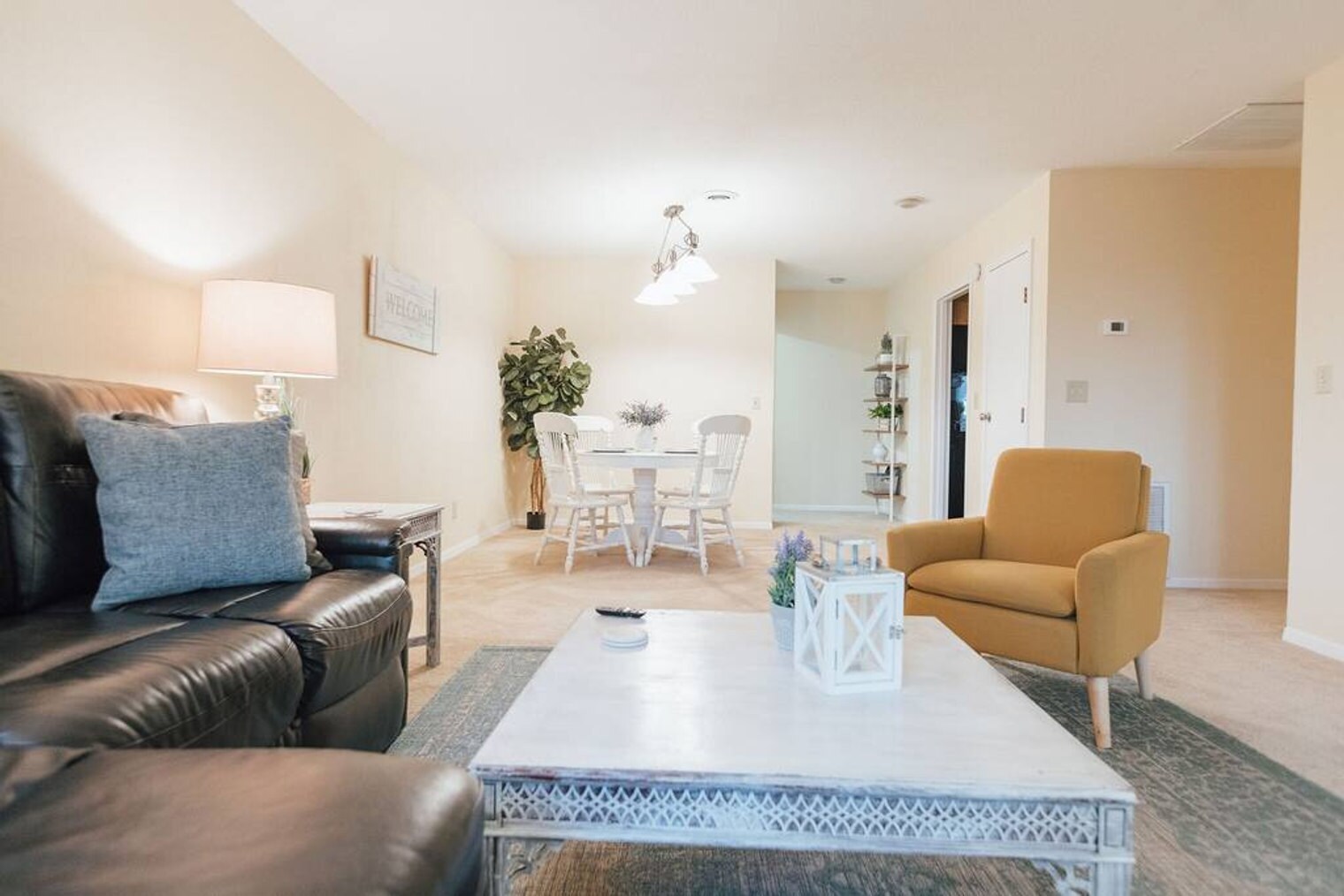 Building Photo - 722 Liberty Bell Blvd