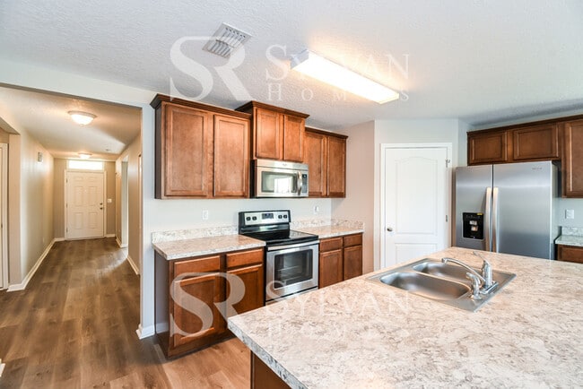 Building Photo - Coming HOME never felt so good!