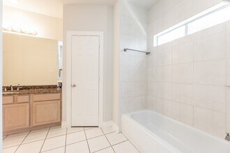 Building Photo - 2616 Starboard Point Dr