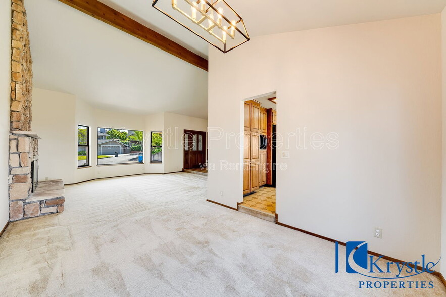 Building Photo - 149 Pajaro Way