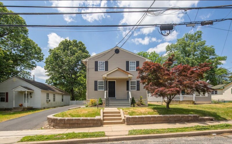 Building Photo - 412 S Charleston Ave