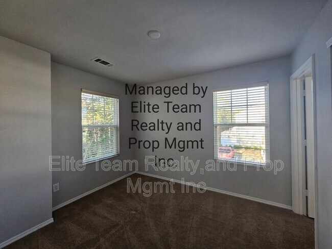 Building Photo - 453 Hunters Dance Road