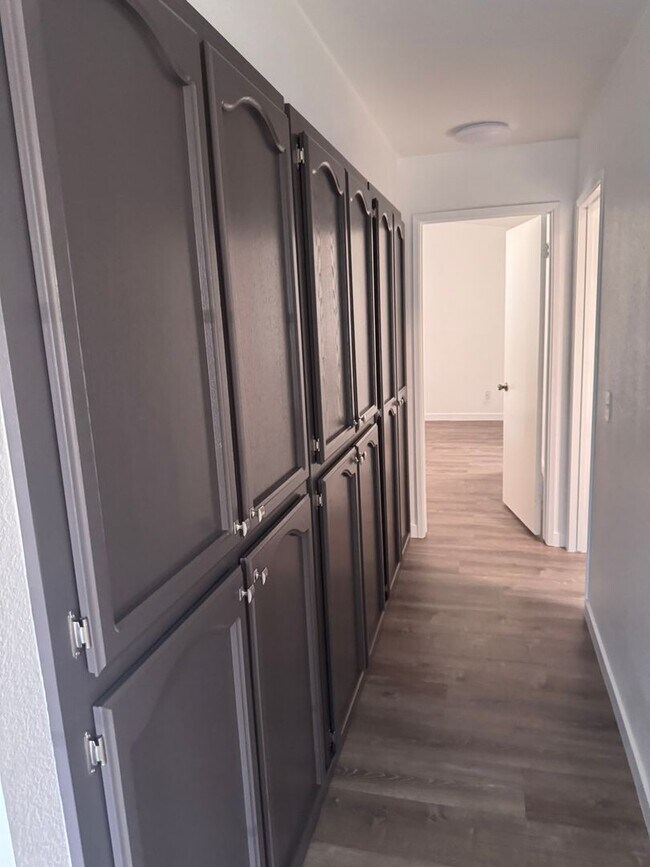 Building Photo - Home for Rent in South Sacramento