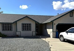 Building Photo - Great home for rent!
