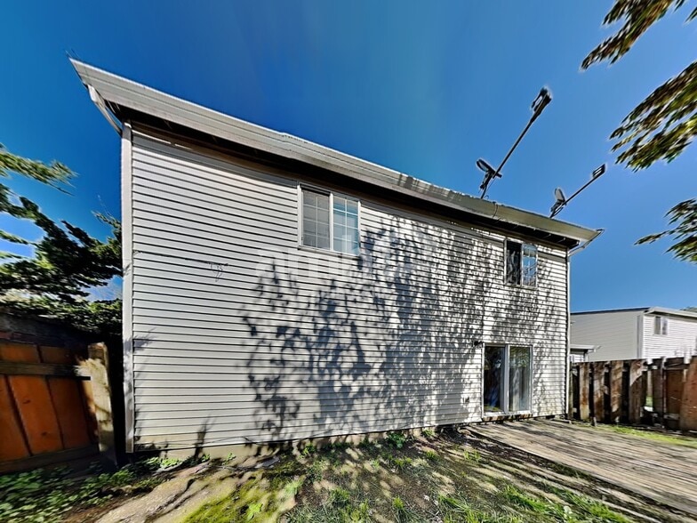 Building Photo - 16966 SW Steele Way