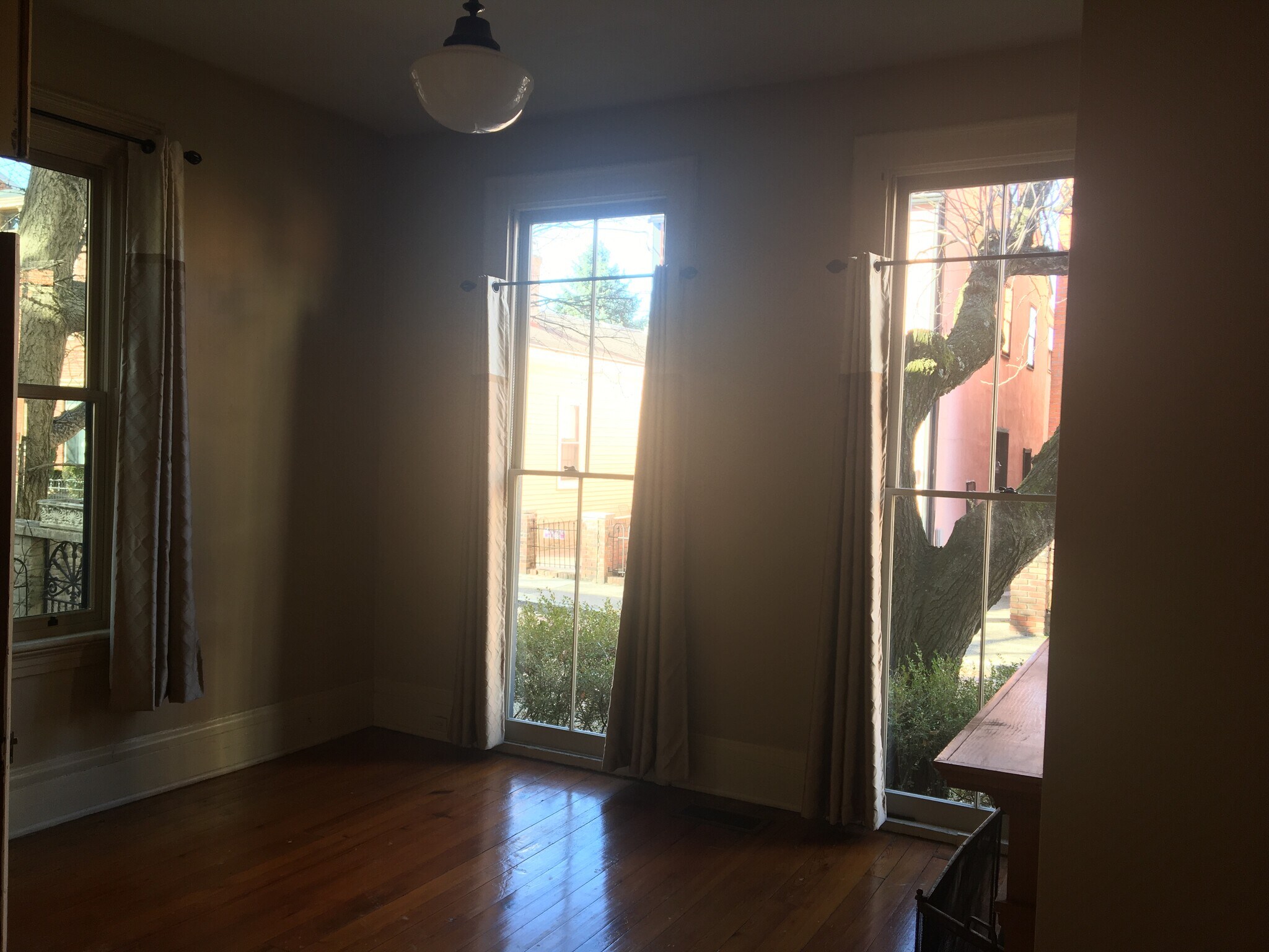 Building Photo - 213 Covington Ave