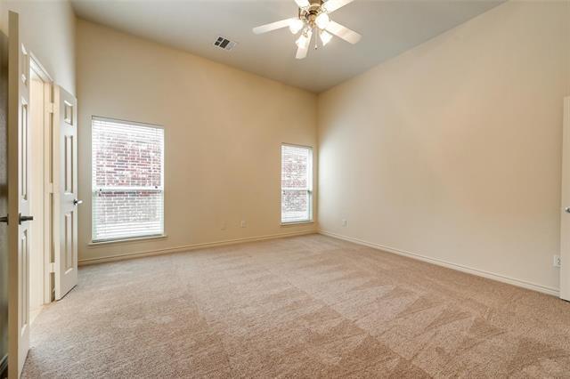 Building Photo - 9248 Park Garden Dr