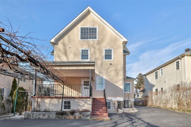 Building Photo - 16 Grand Blvd