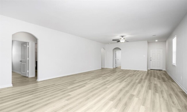 Building Photo - 424 Lone Rider Dr