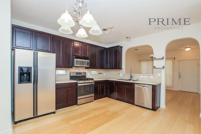 Building Photo - 8410 Dulcet Dr