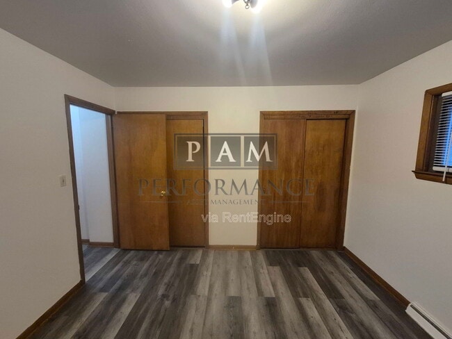 Building Photo - 2155 S 102nd St