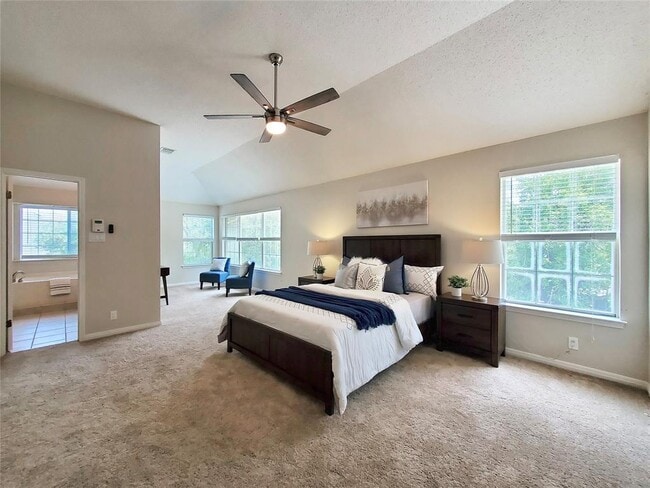 Building Photo - 11105 Crossland Dr