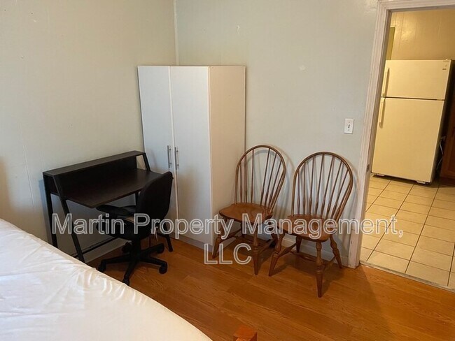 Building Photo - 9 Guinan St