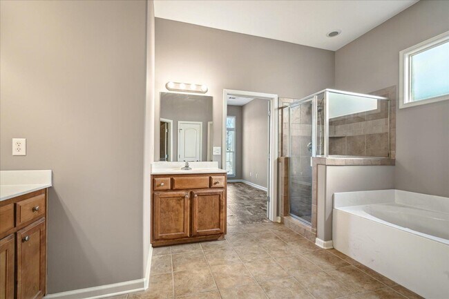 Building Photo - 12176 Preserve Woods Ln