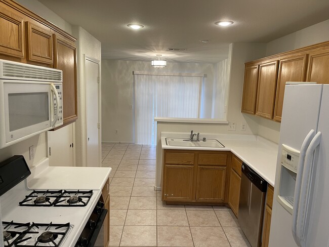 Building Photo - 3815 STARFIELD LANE